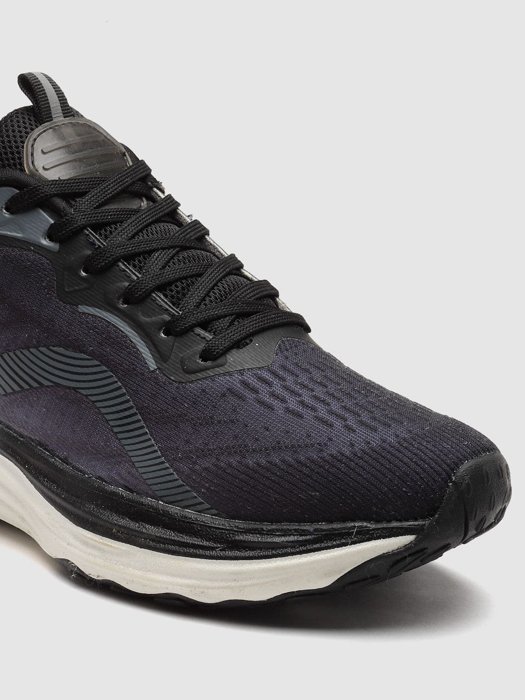 KANGAROOZ Men Mesh Running Non-Marking Shoes thumbnail 2