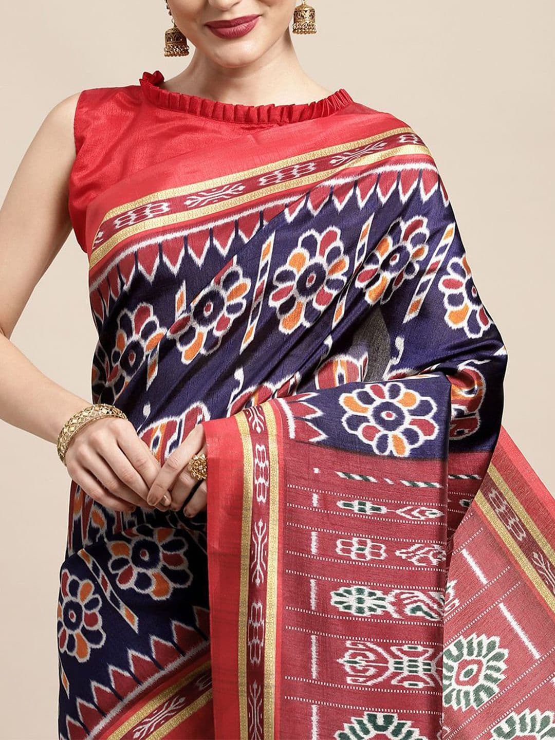 Anouk Rustic Floral Silk Blend Ikat Saree thumbnail 5