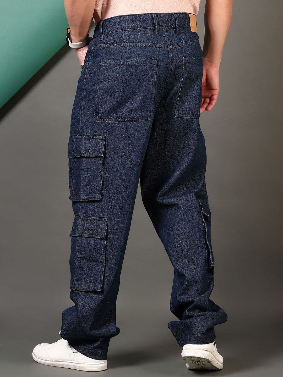 LIMEROAD Men Regular Fit Mid-Rise Light Fade Jeans thumbnail 6