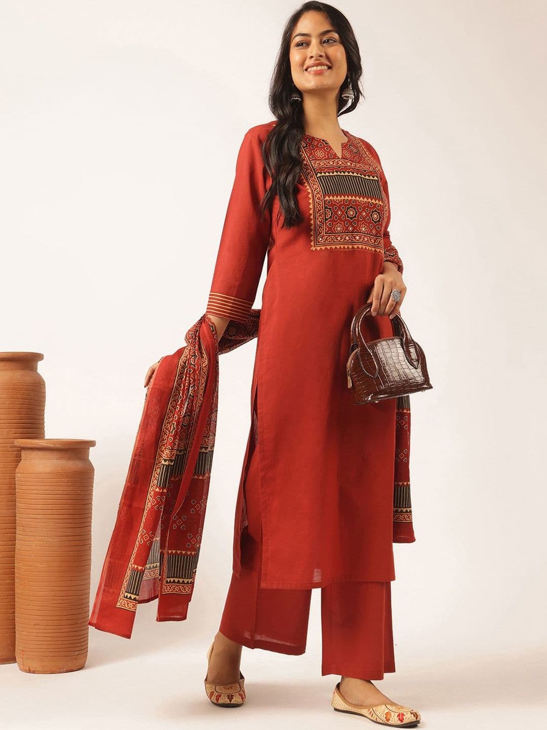 KALINI Women Floral Printed Regular Pure Cotton Kurta Sets With Dupatta thumbnail 7