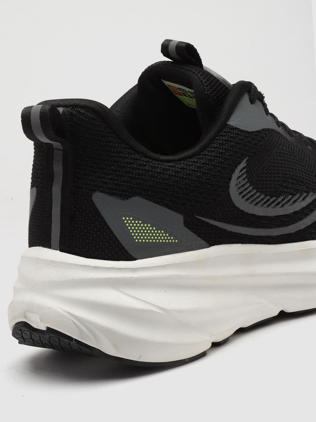 KANGAROOZ Men Mesh Running Non-Marking Shoes thumbnail 5