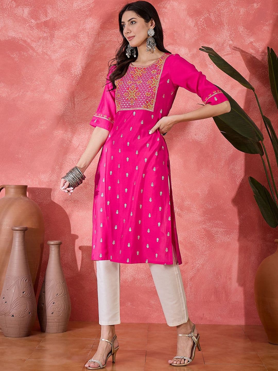 Sangria Women Cotton Embroidered Printed Straight Kurta thumbnail 2