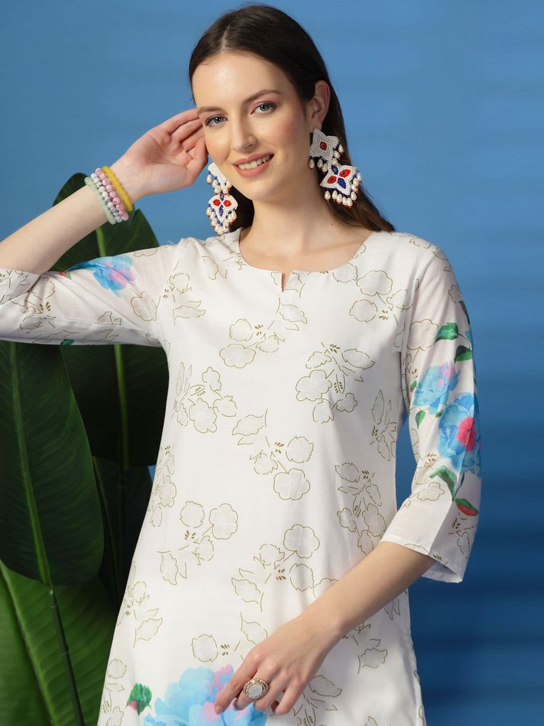 Sangria Floral Printed Pure Cotton Straight Kurta thumbnail 4