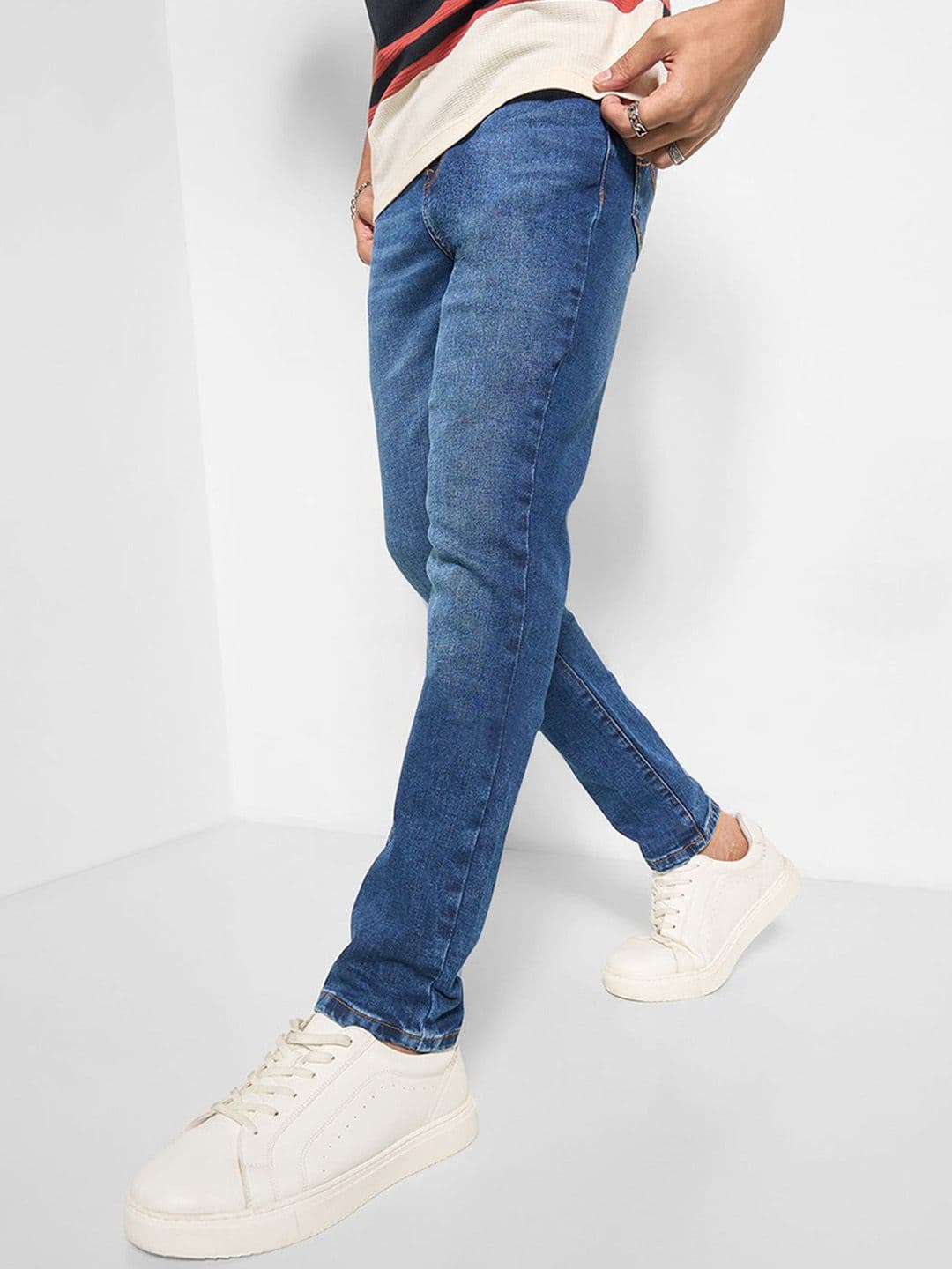 SF JEANS by Pantaloons Men Slim Fit Mid-Rise Light Fade Non Stretchable Jeans thumbnail 5