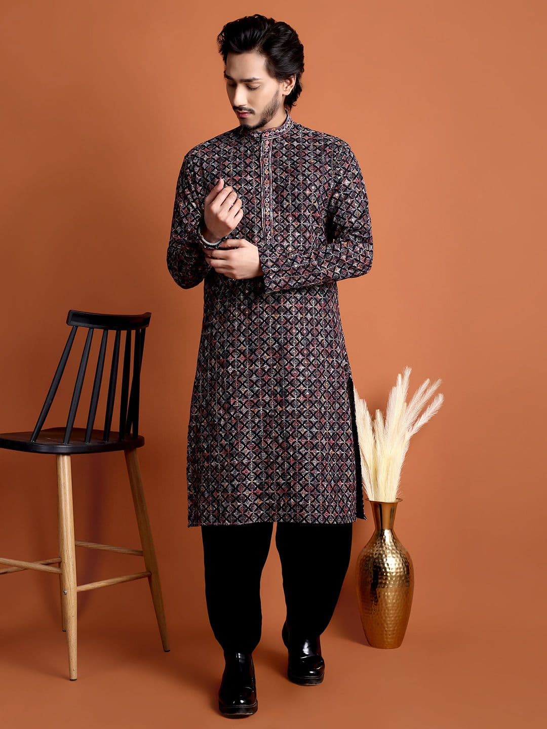 Tibra Men Ethnic Motifs Embroidered Sequinned Kurta thumbnail 3