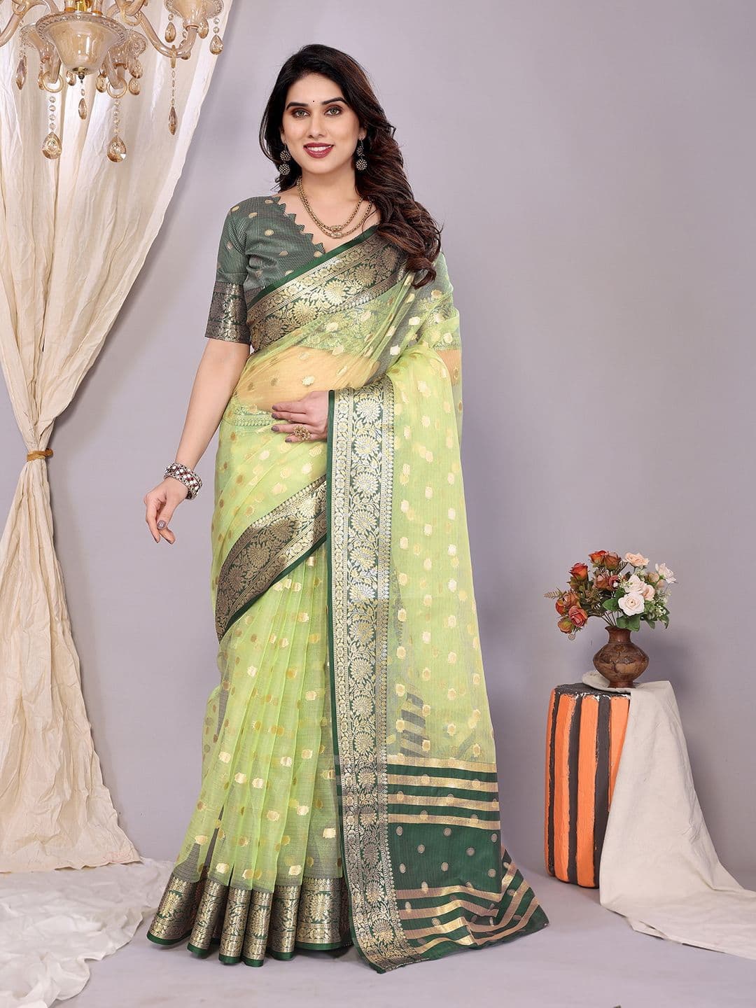 VILLAGIUS Ethnic Motifs Woven Design Organza Banarasi Saree - view 1