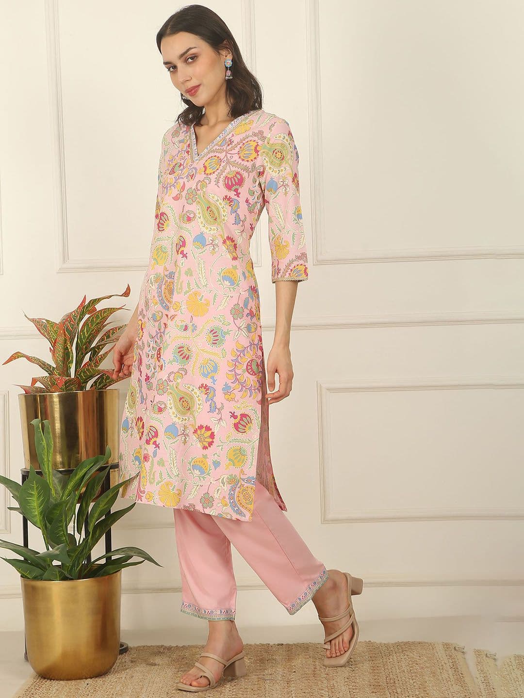 W Women Floral Printed Regular Kurta with Trousers thumbnail 4