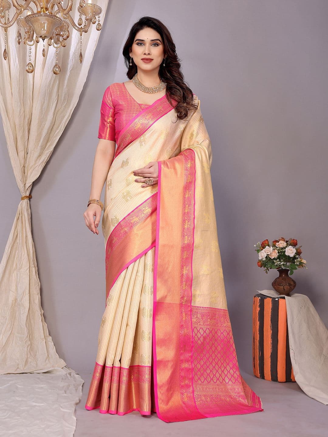 VILLAGIUS Floral Woven Design Zari  Designer Kanjeevaram Saree thumbnail 2