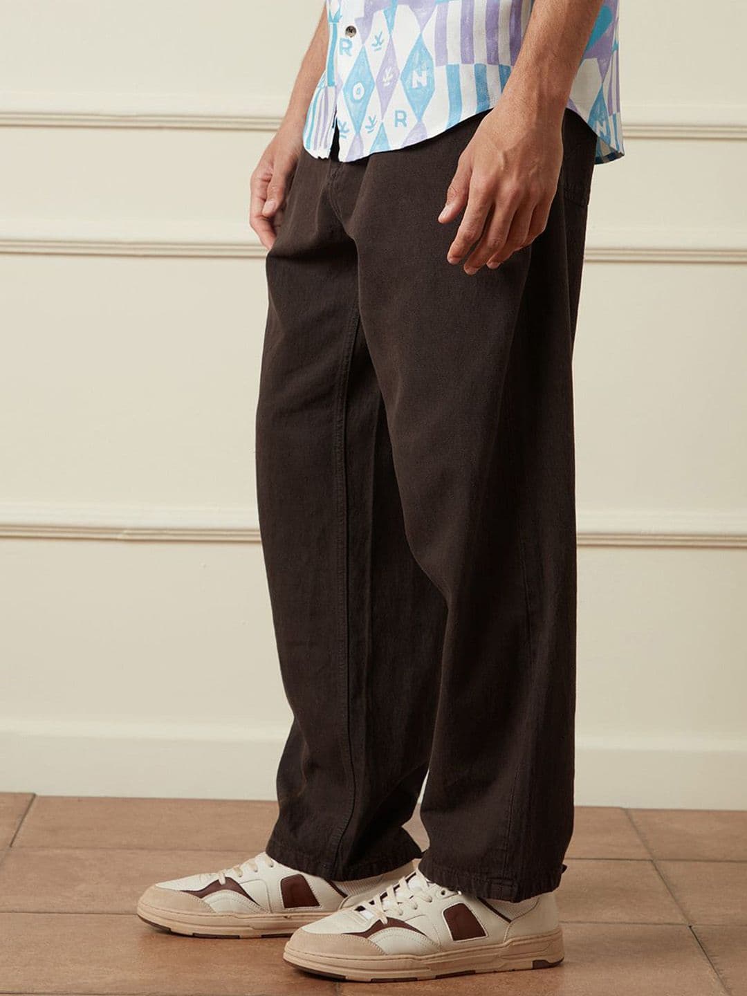 WROGN Men Pure Cotton Comfort Wide Leg Mid-Rise Jeans thumbnail 5