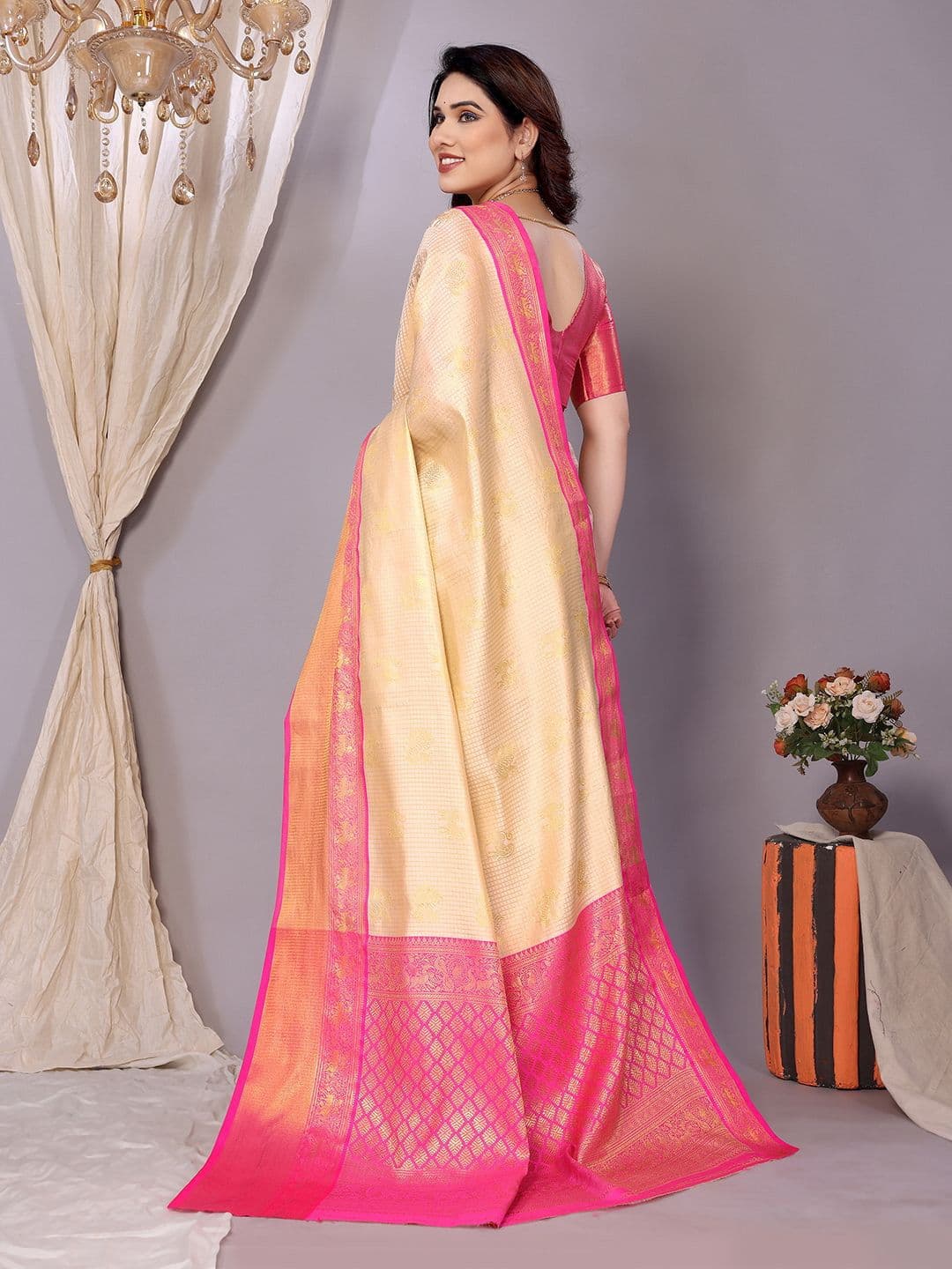 VILLAGIUS Floral Woven Design Zari  Designer Kanjeevaram Saree thumbnail 6
