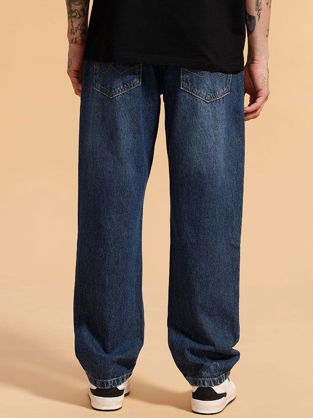 WROGN Men Comfort Relaxed Fit Mid-Rise Heavy Fade Jeans thumbnail 6