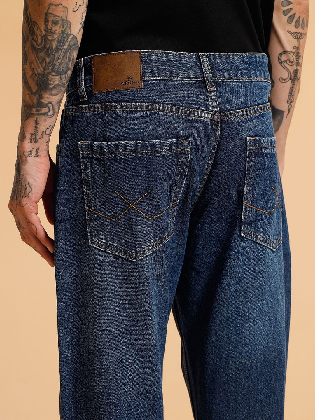 WROGN Men Comfort Relaxed Fit Mid-Rise Heavy Fade Jeans thumbnail 4