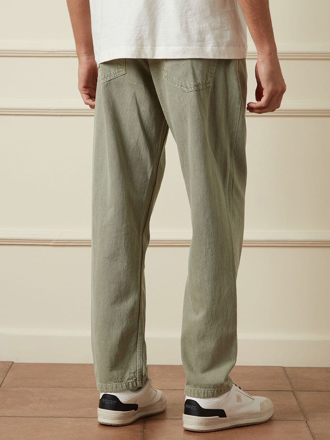 WROGN Men Comfort Relaxed Fit Mid-Rise Jeans thumbnail 4