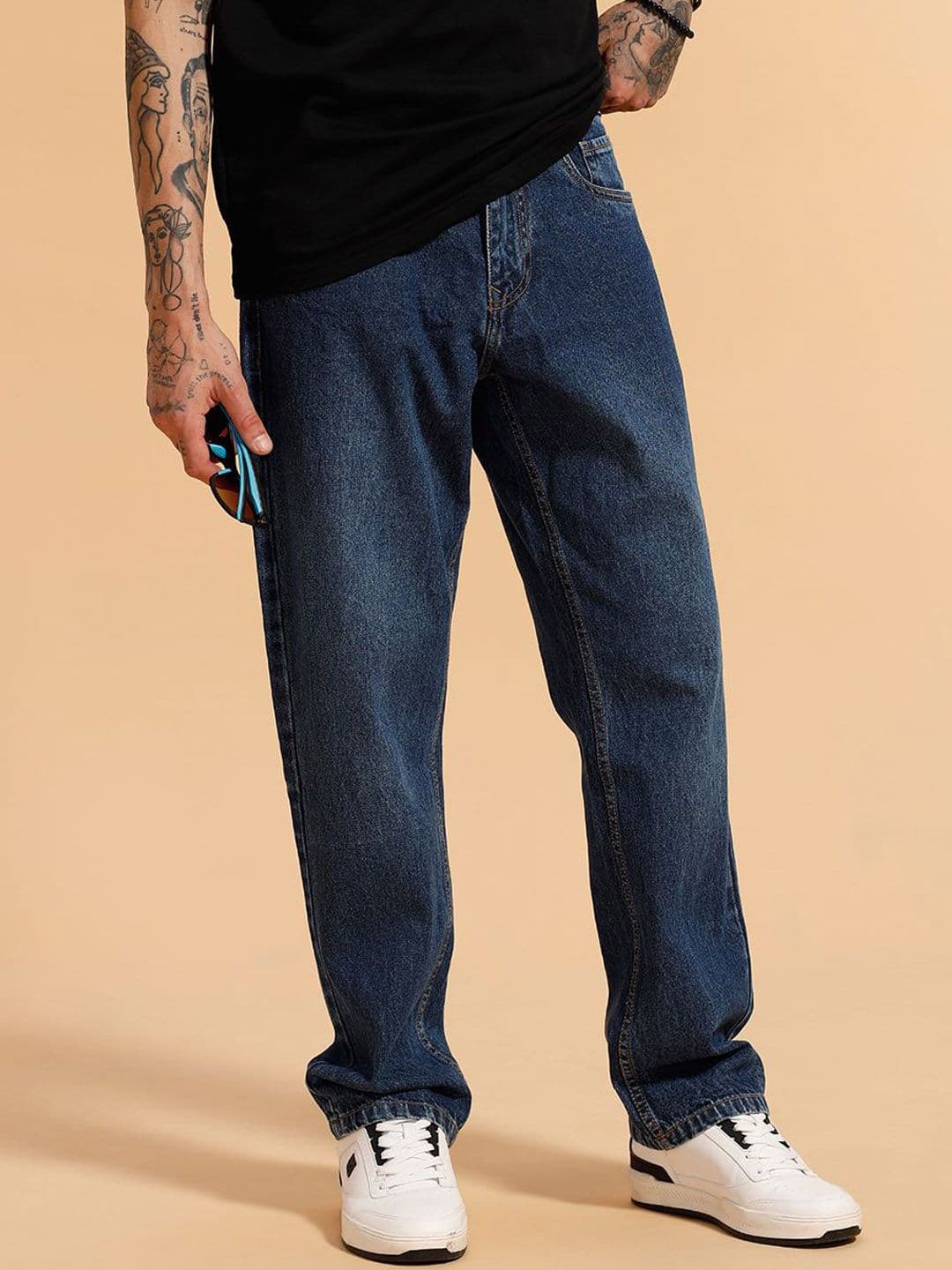 WROGN Men Comfort Relaxed Fit Mid-Rise Heavy Fade Jeans - view 1