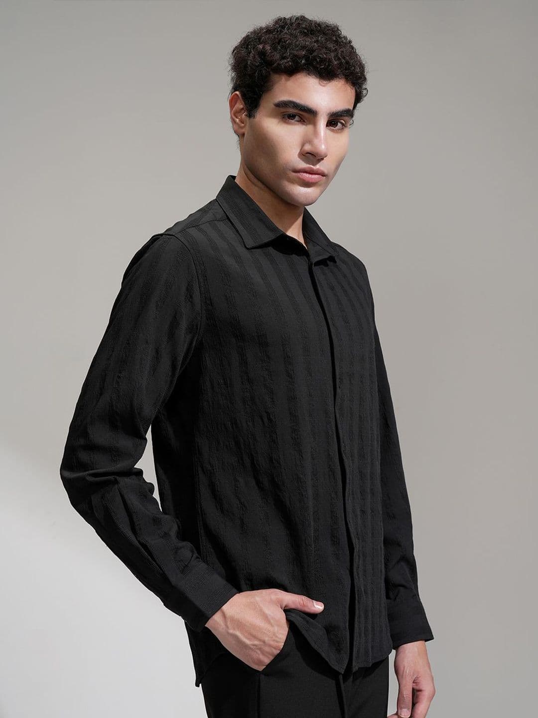 HIGHLANDER Men Comfort Slim Fit Casual Shirt thumbnail 4