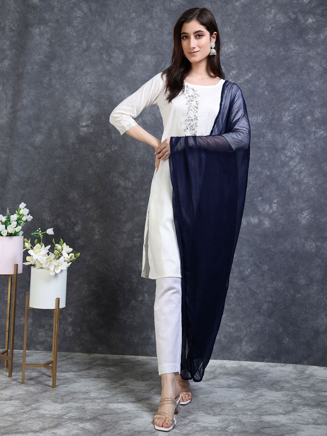 MIRAAN Woven Design Border Chiffon Dupatta thumbnail 6