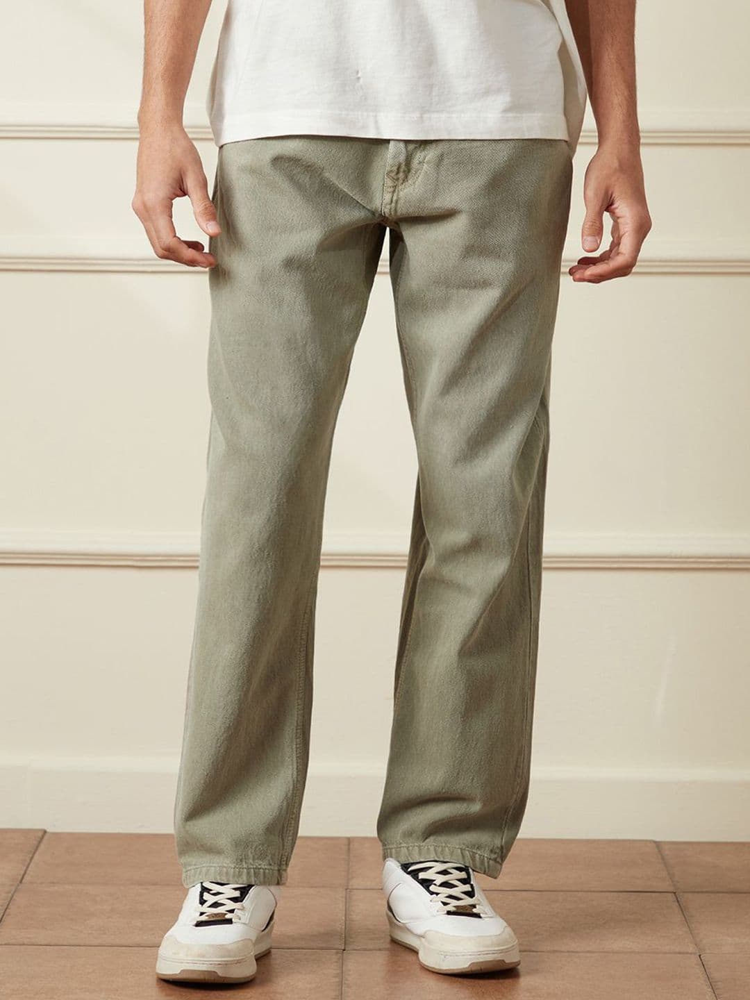 WROGN Men Comfort Relaxed Fit Mid-Rise Jeans - view 1