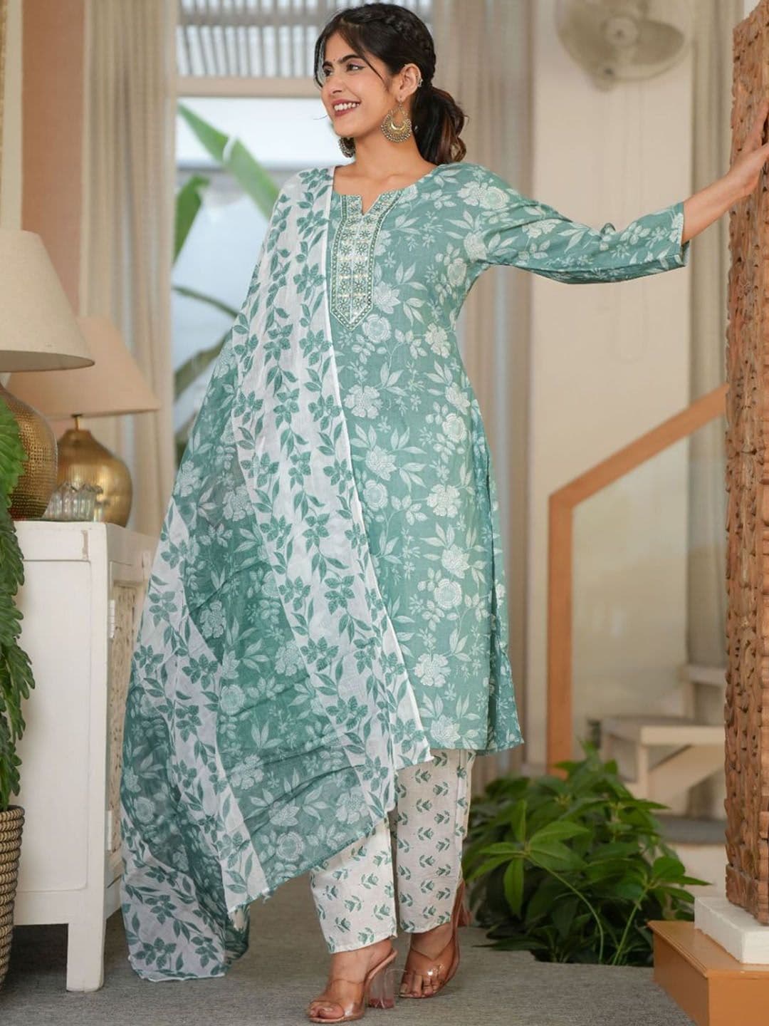 ARANGETRAM Floral Printed Regular Pure Cotton Straight Kurta With Trousers & Dupatta thumbnail 4