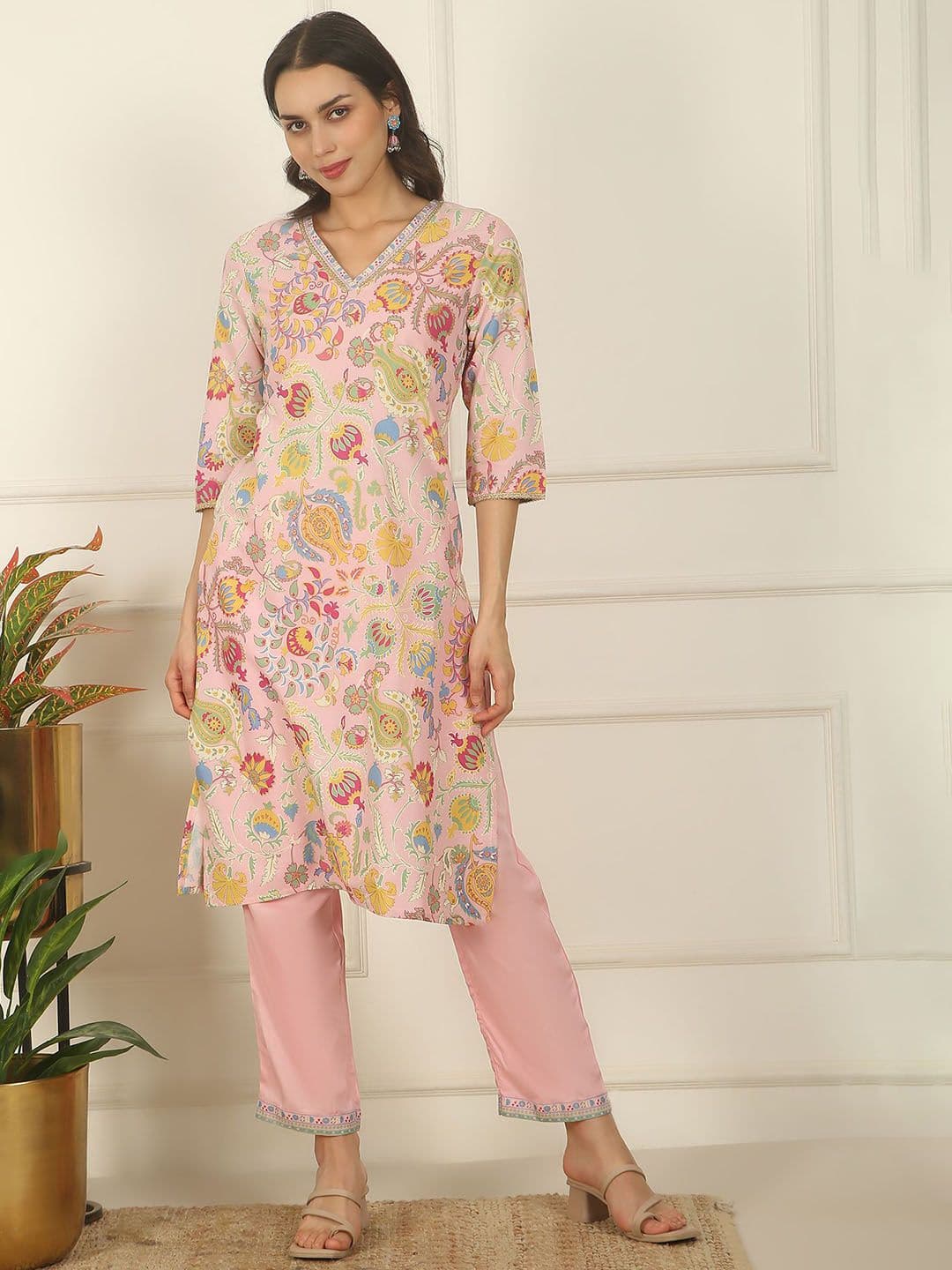 W Women Floral Printed Regular Kurta with Trousers - view 1