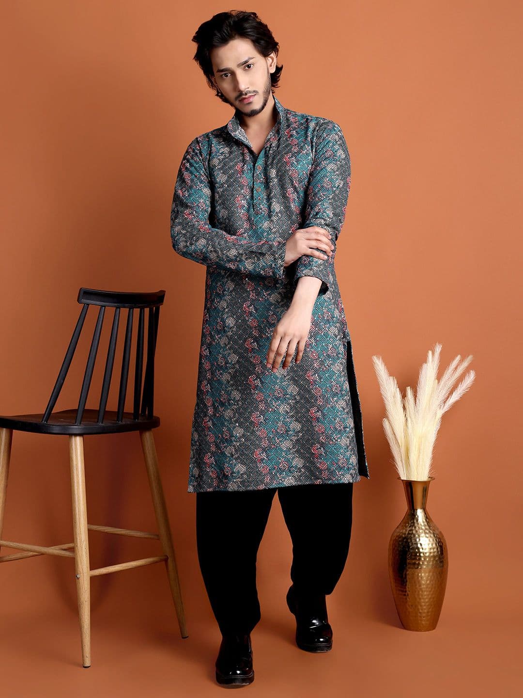 Tibra Men Ethnic Motifs Printed Sequinned Kurta thumbnail 4