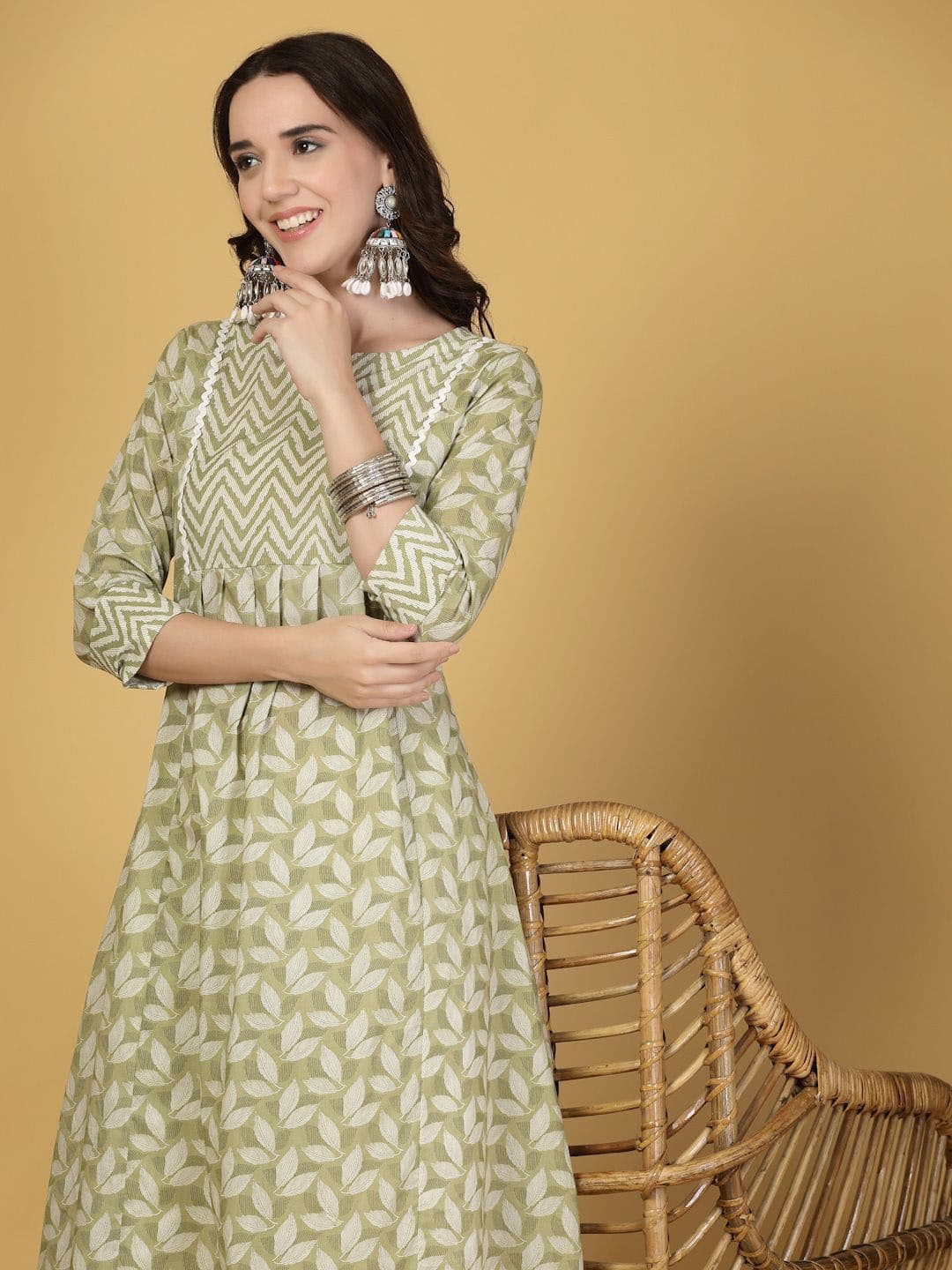 LARGISH Women Floral Printed Floral Kurta thumbnail 5