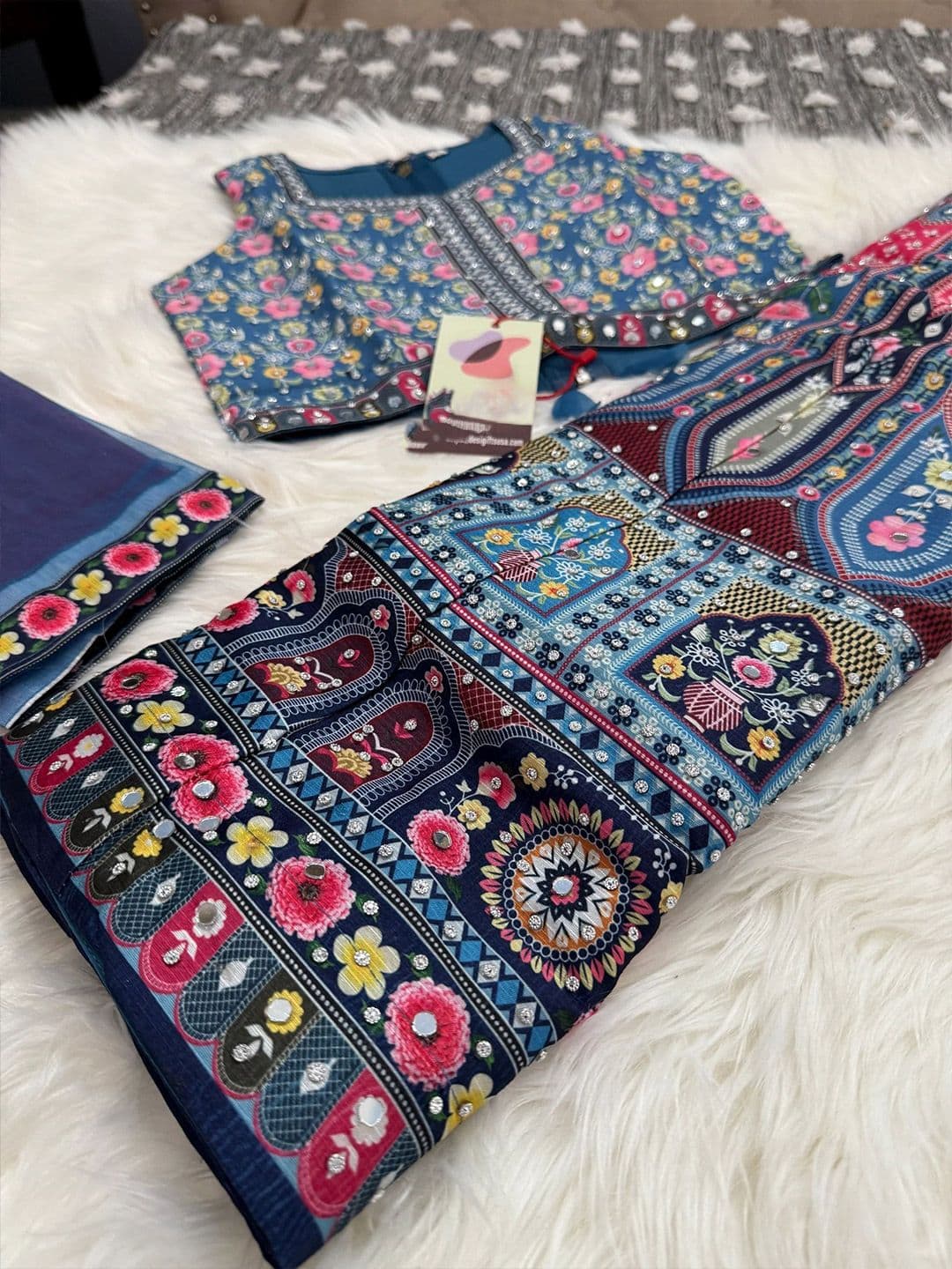 BAESD Girls Printed Beads and Stones Tie Dye Ready to Wear Lehenga & Blouse With Dupatta thumbnail 3