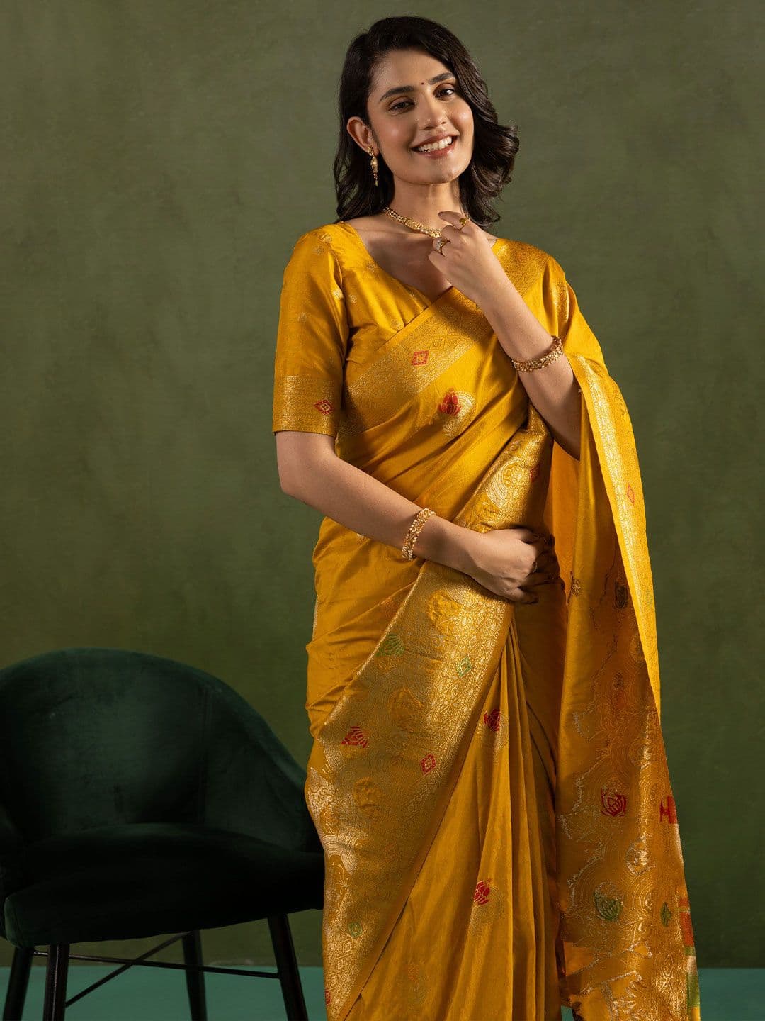 KAYOMMI Woven Design Zari Silk Blend Ready to Wear Saree thumbnail 2