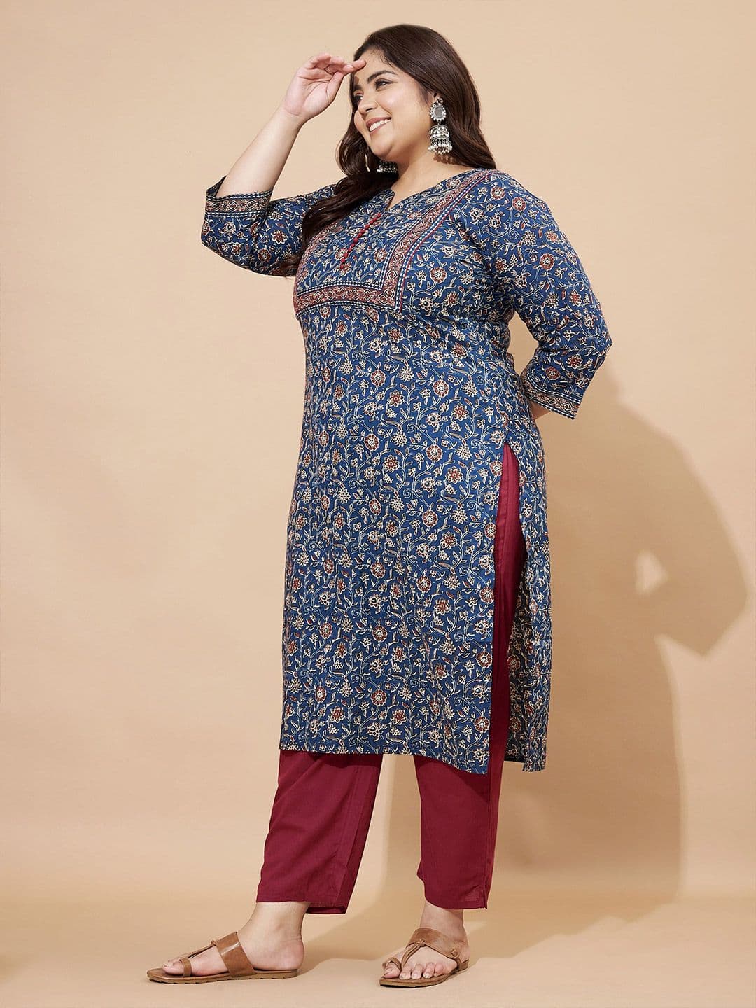 KALINI Plus Size Floral Printed Notch Neck Straight Pure Cotton Kurta thumbnail 4
