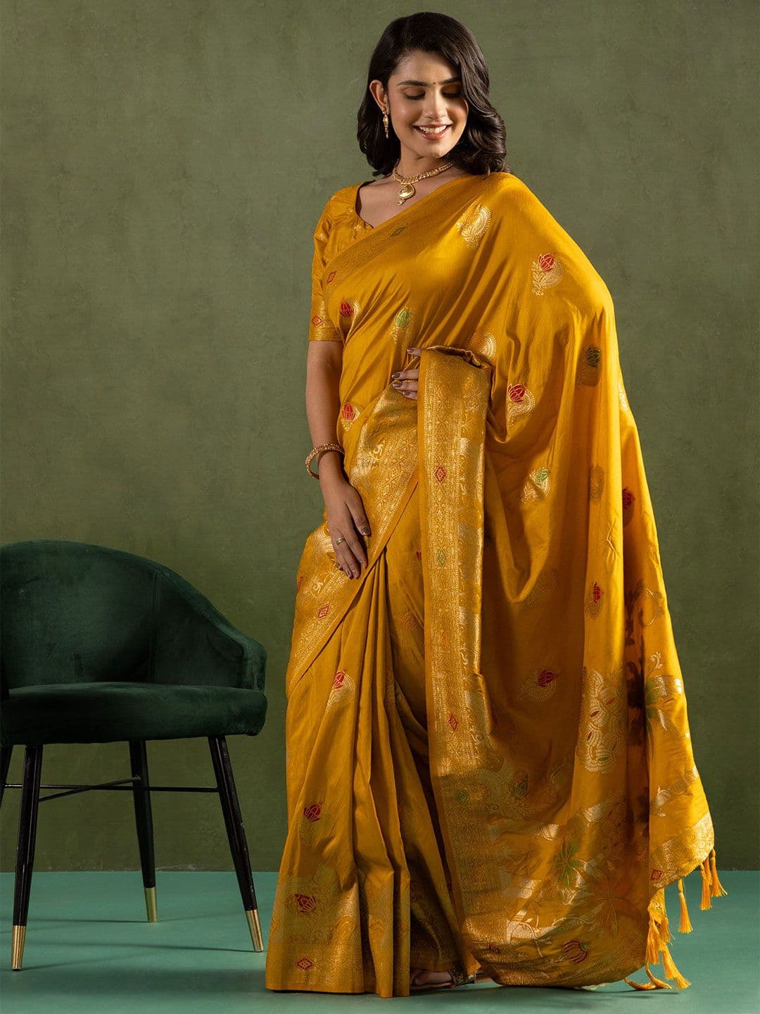 KAYOMMI Woven Design Zari Silk Blend Ready to Wear Saree thumbnail 5