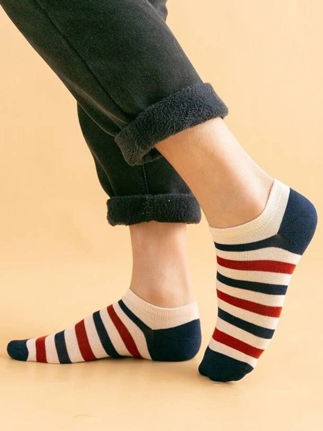 MJE Men Pack Of 5 Flag Patterned Ankle Length Socks thumbnail 2