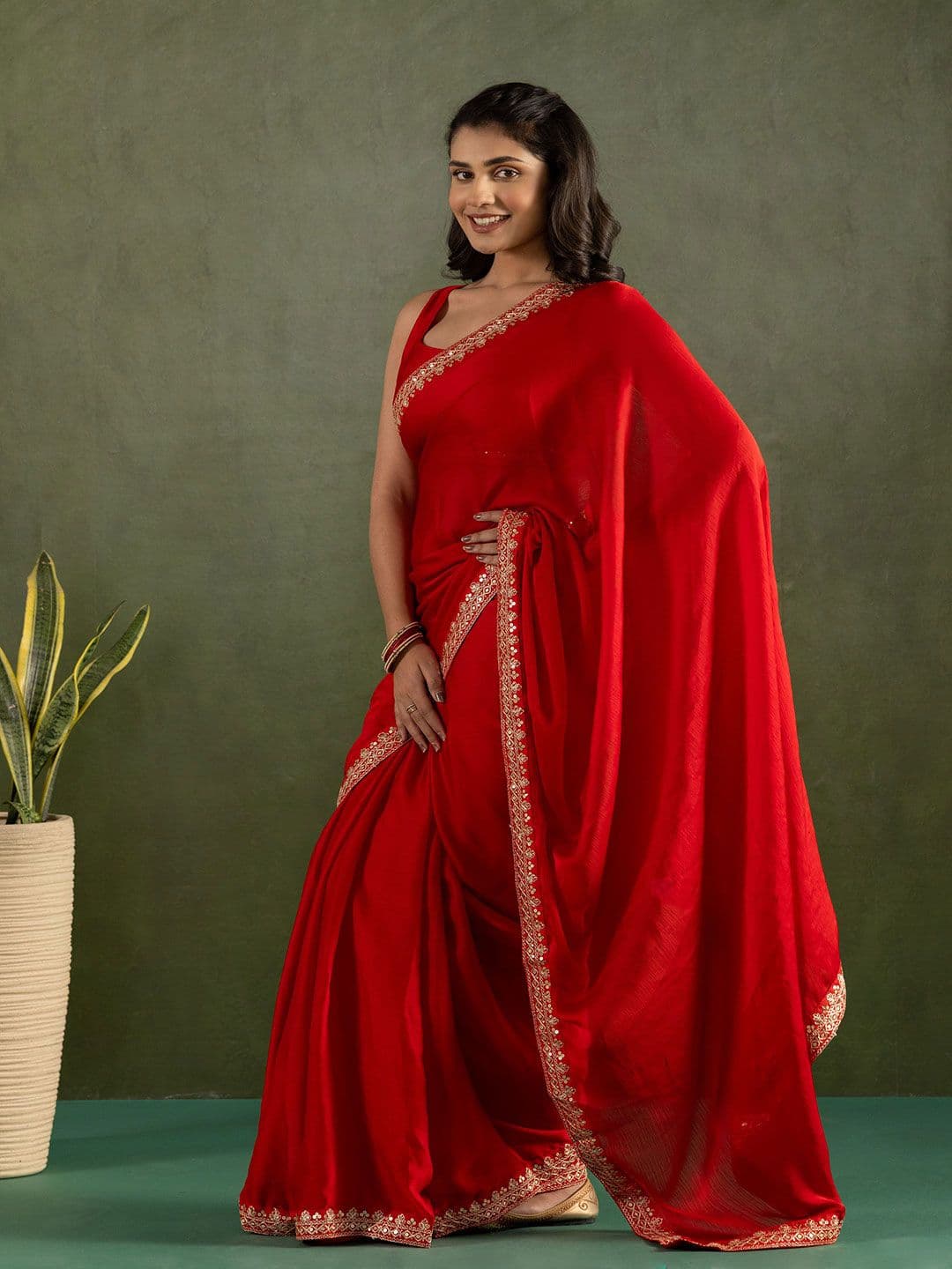 KAYOMMI Sequinned Pure Chiffon Ready to Wear Saree thumbnail 3