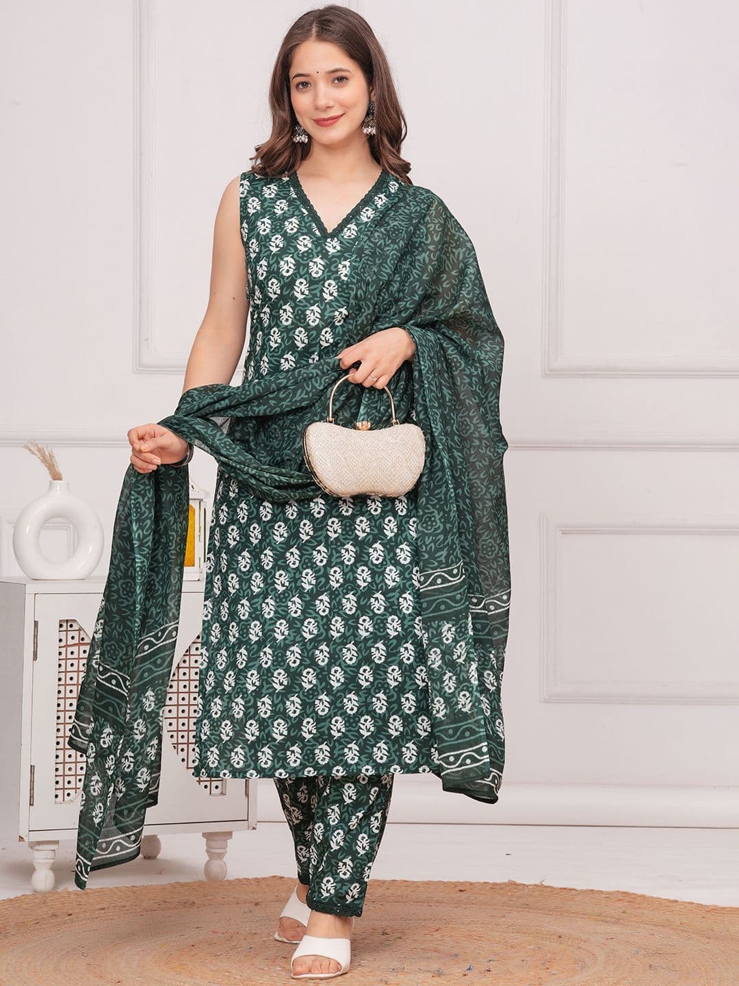 Moda Rapido Women Floral Printed Cotton Kurta with Trousers & Dupatta thumbnail 6