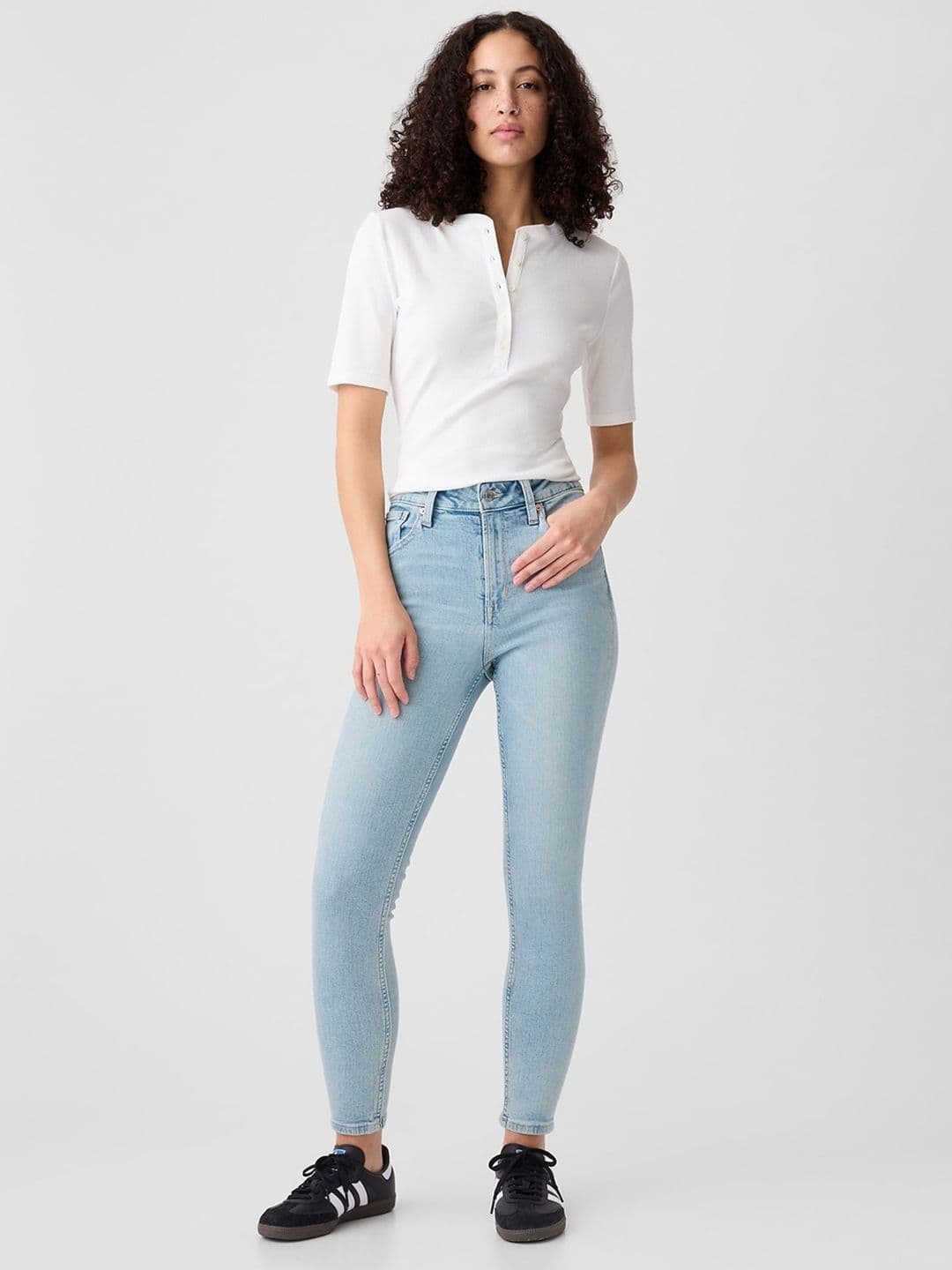 GAP Women High-Rise Stretchable Cropped Skinny Fit Jeans thumbnail 2