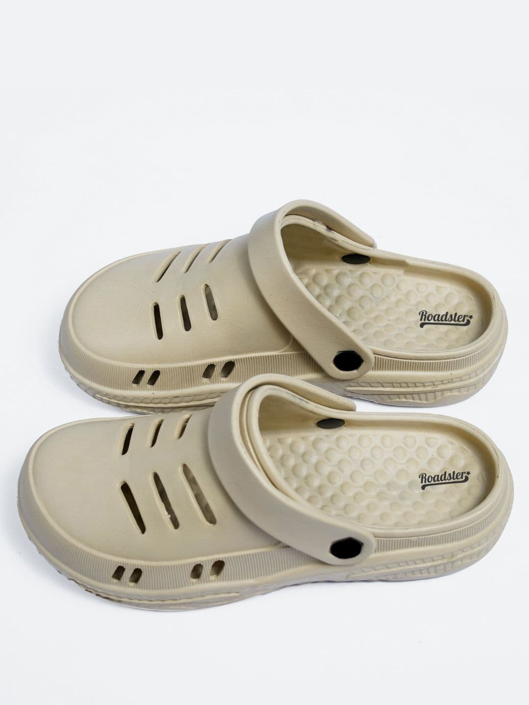 The Roadster Lifestyle Co. Men Clogs thumbnail 5