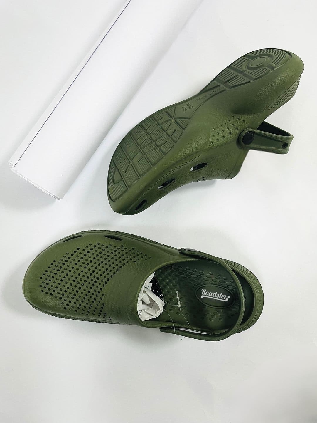 The Roadster Lifestyle Co Men Clogs Flip Flop thumbnail 5