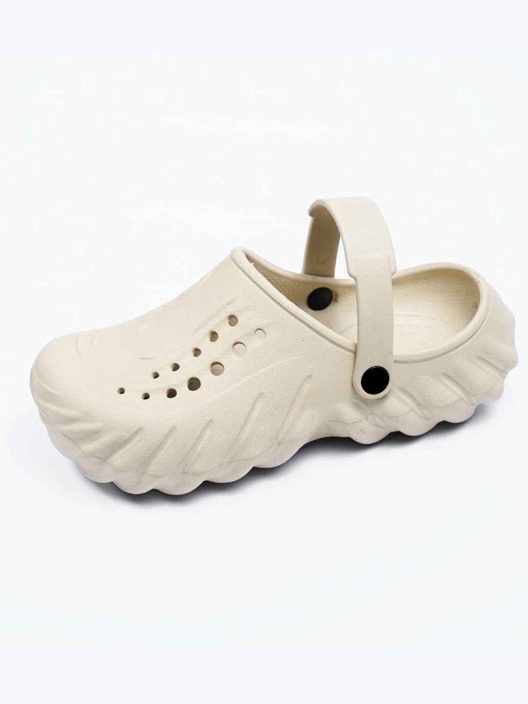 The Roadster Lifestyle Co. Men Self Design Clogs thumbnail 4