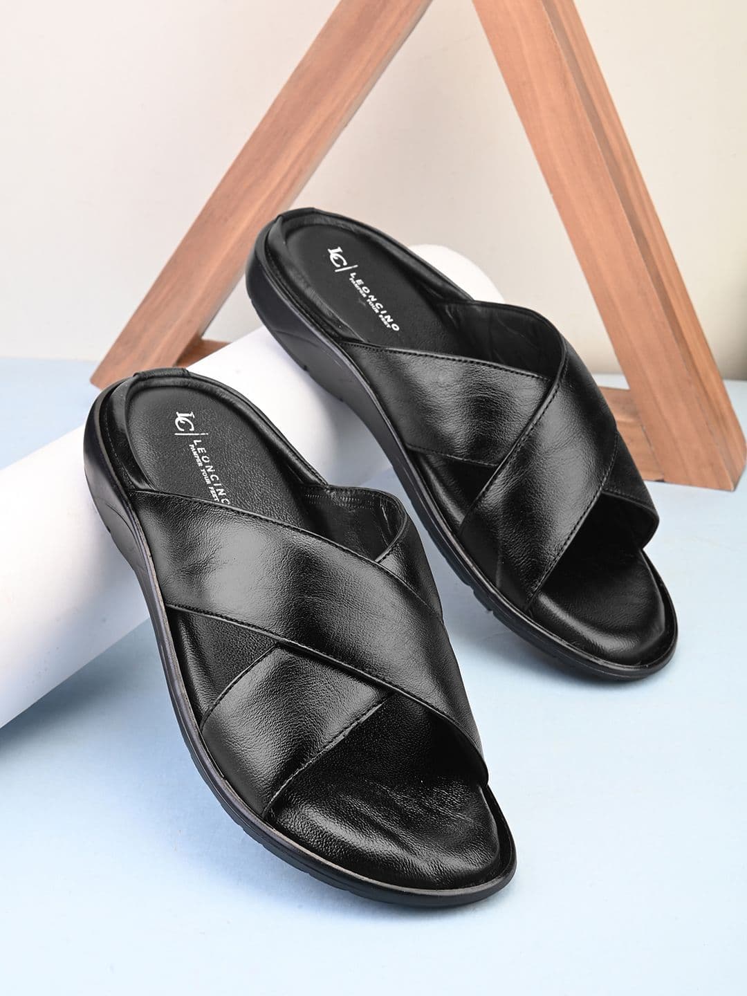LEONCINO Men Sliders Flip Flops - view 1