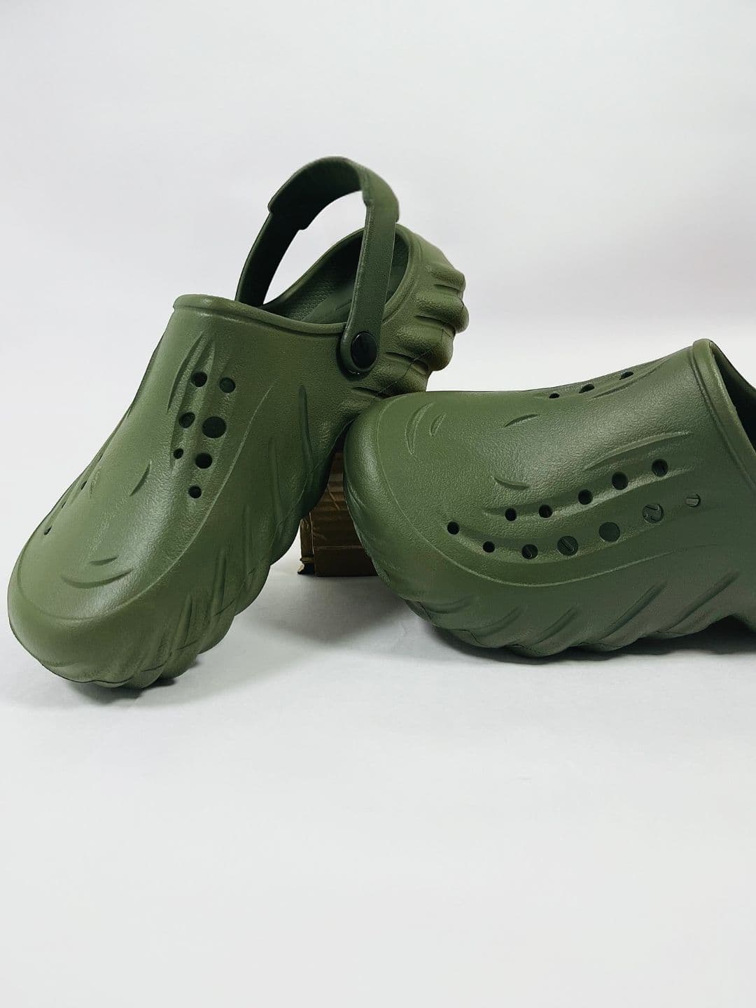 The Roadster Lifestyle Co Men Self Design Clogs thumbnail 3