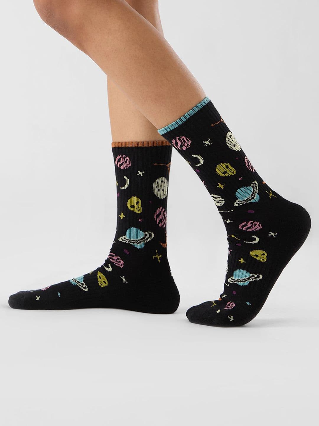 The Souled Store Men Above Ankle Length Souled Socks: Trippy Space thumbnail 4
