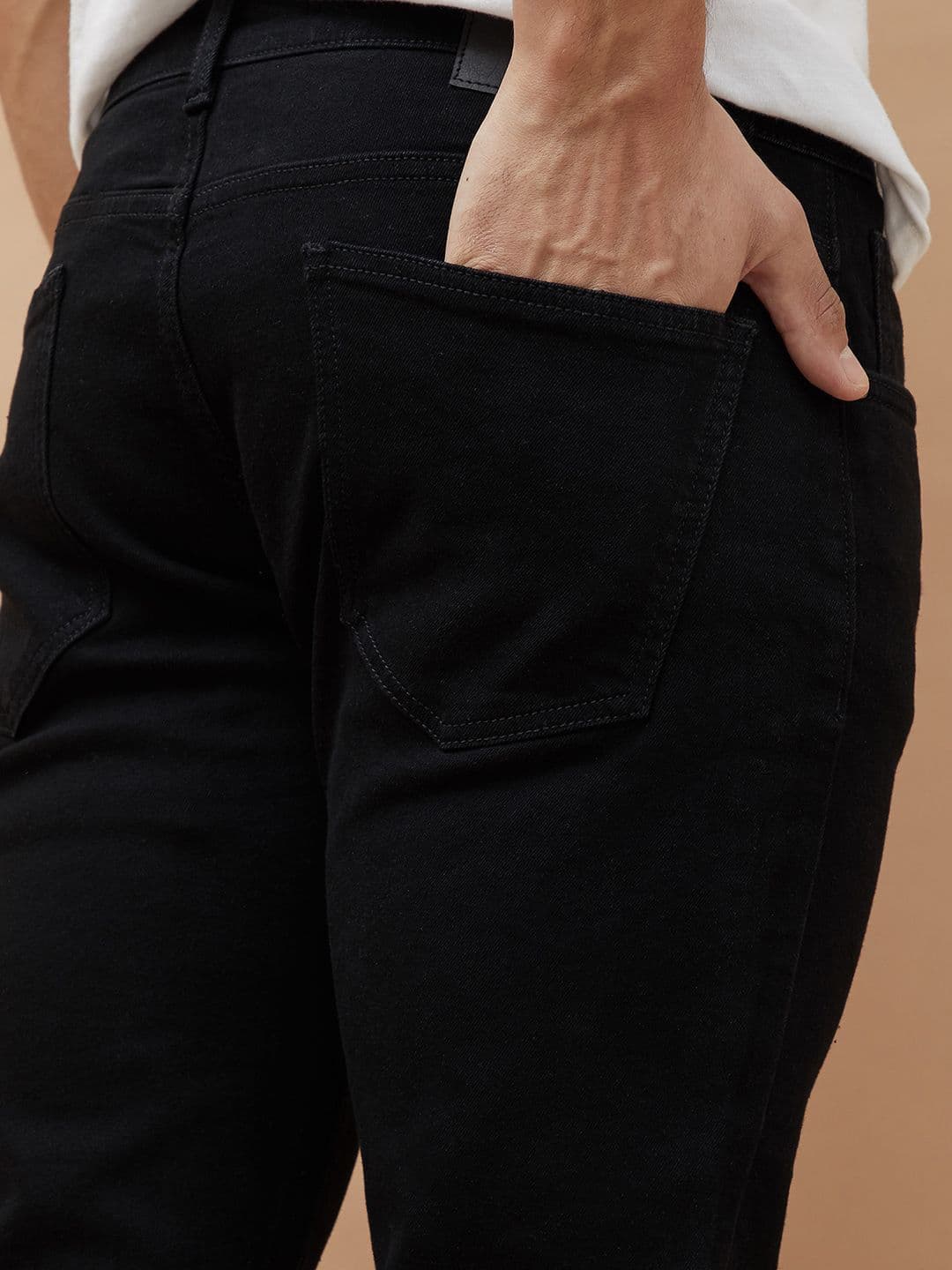 Forca Men Tapered Fit Mid-Rise Jeans thumbnail 6