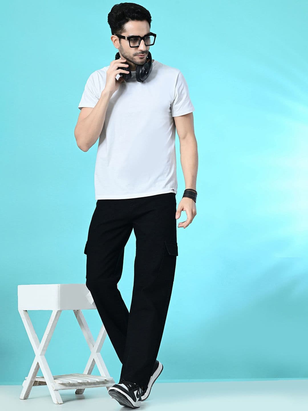 SZN Men Classic Mid-Rise Clean Look Jeans thumbnail 3
