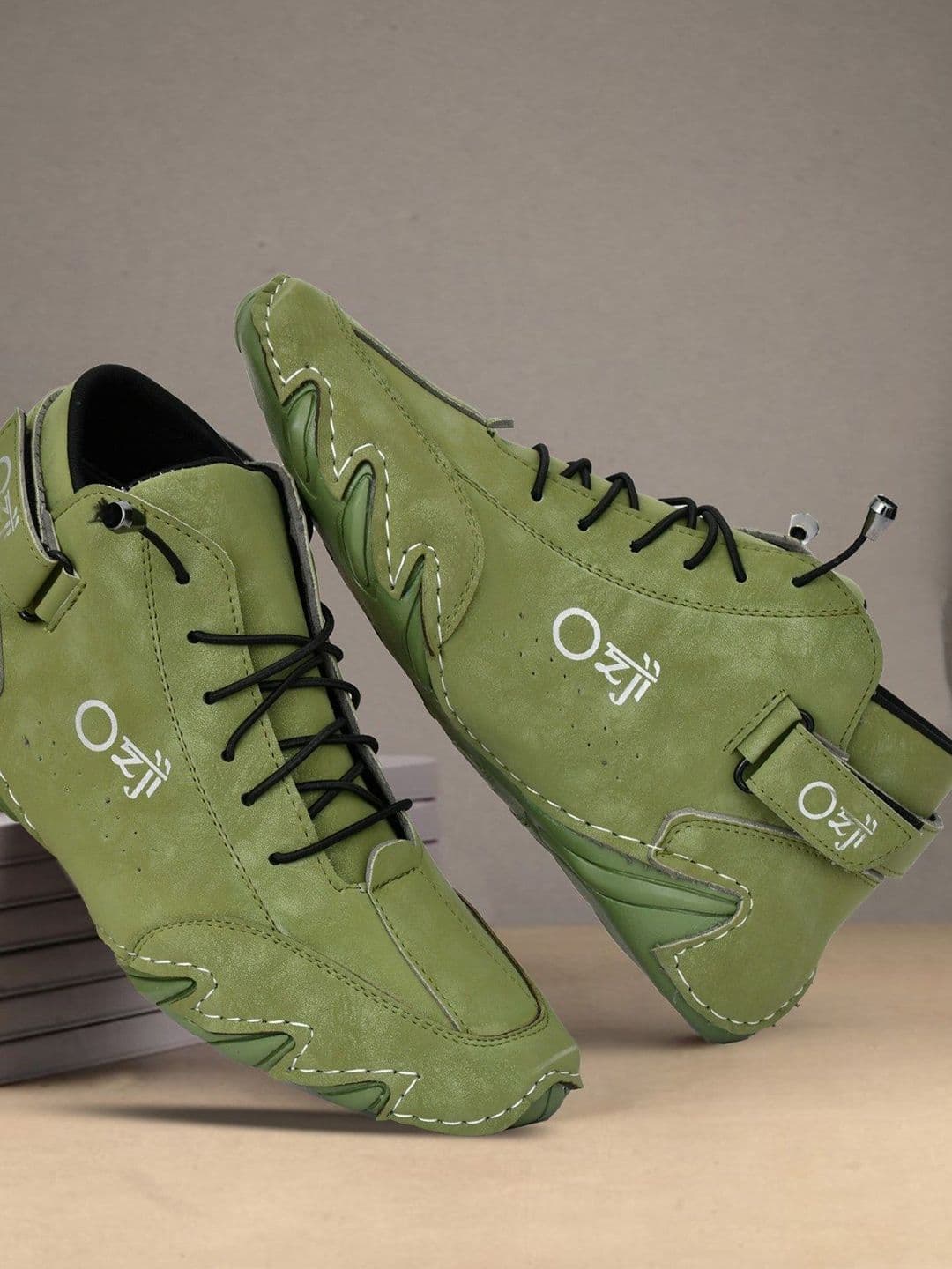 OZJI Men Lace-Ups Mid-Top Basketball Non-Marking Shoes - view 1