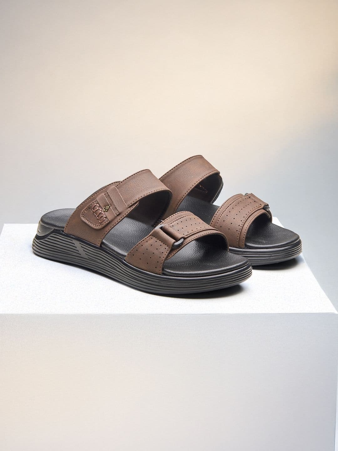 MICHAEL ANGELO Men Casual Comfort Sandals - view 1