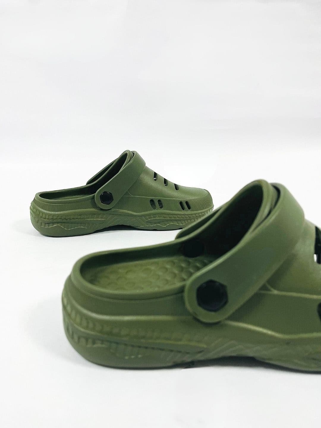 The Roadster Lifestyle Co Men Self Design Clogs thumbnail 3
