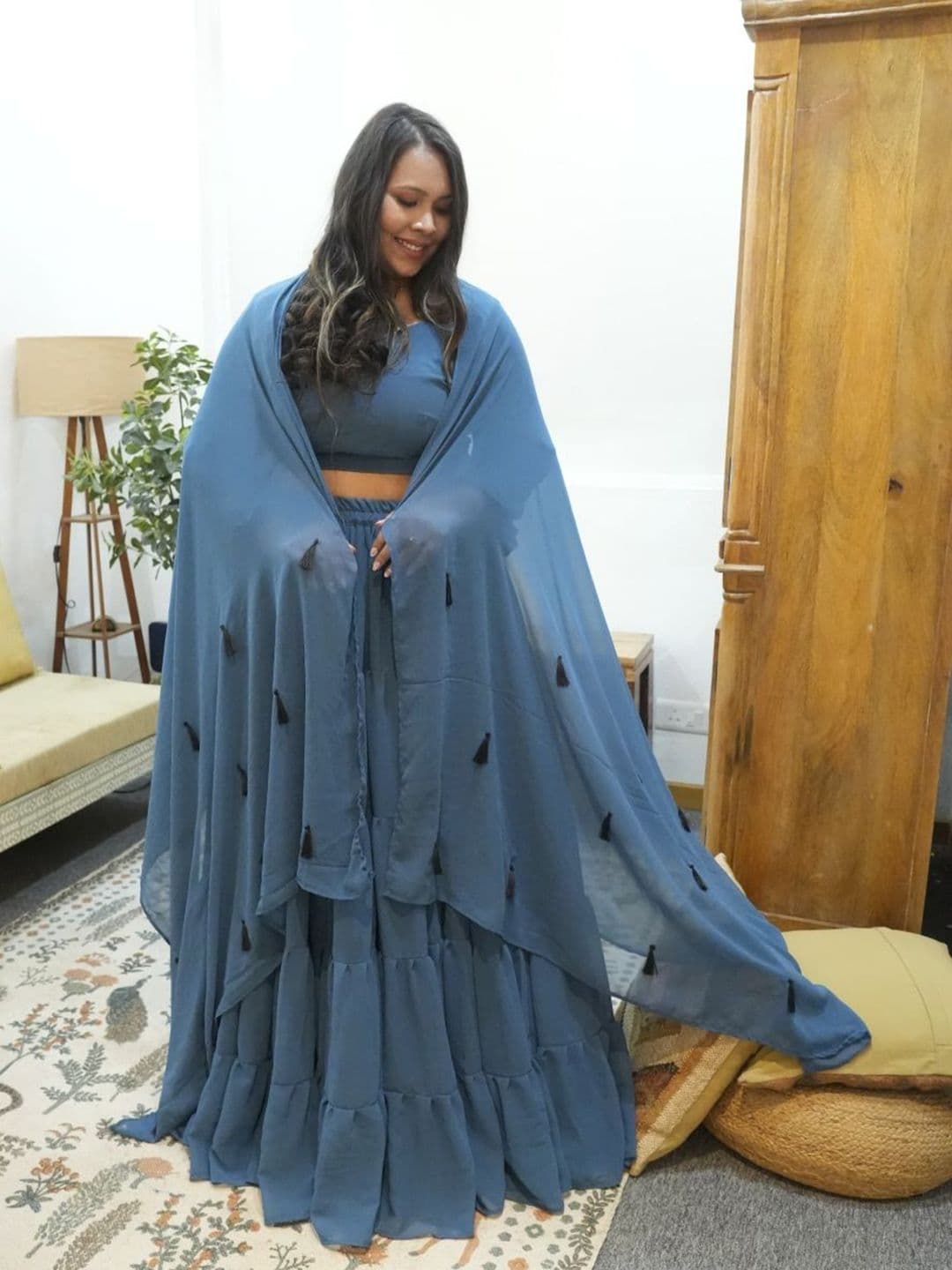 Swadeshi Shringaar Ready to Wear Lehenga & Blouse With Dupatta thumbnail 3
