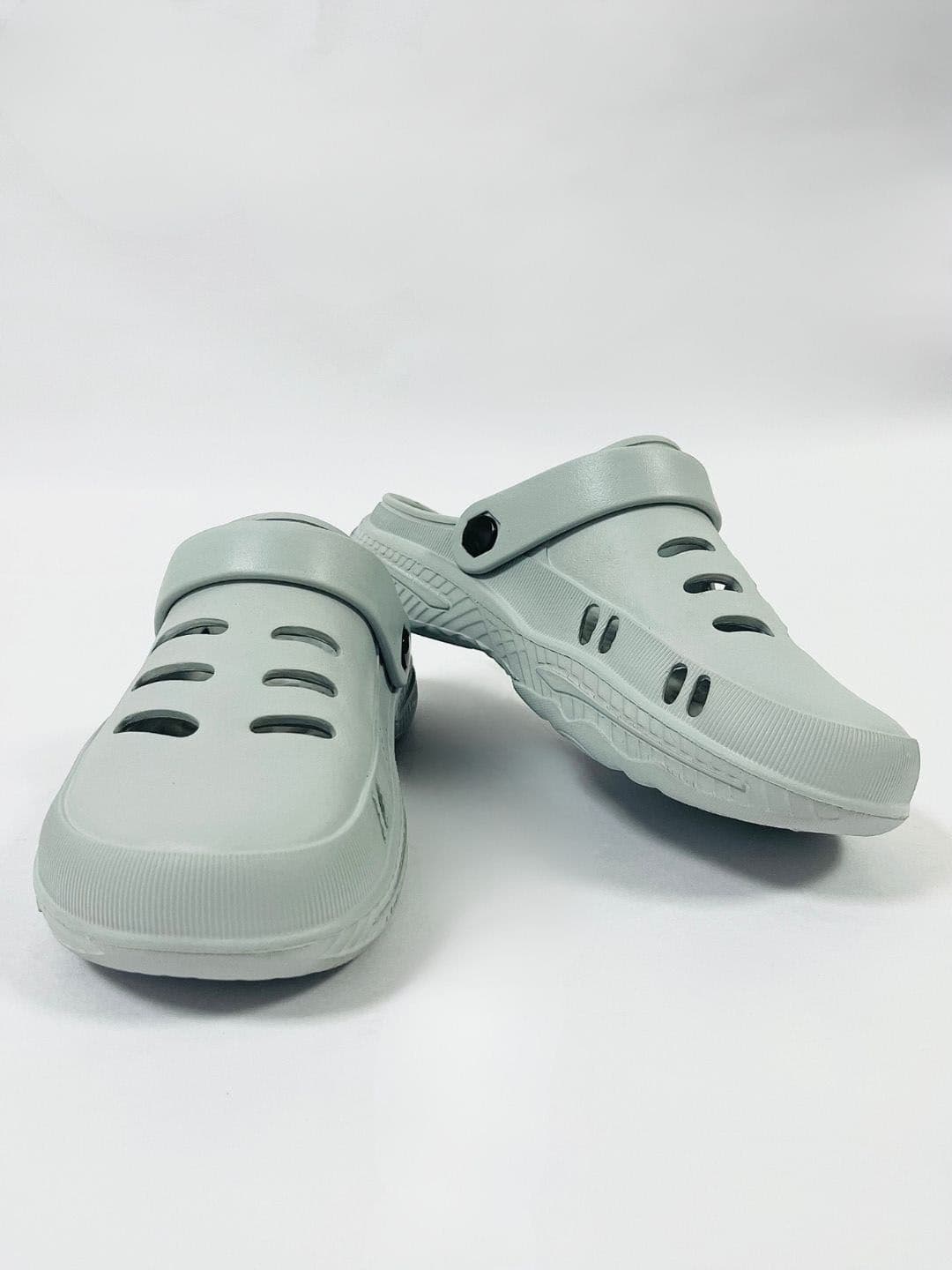 The Roadster Lifestyle Co. Men Self Design Clogs thumbnail 5