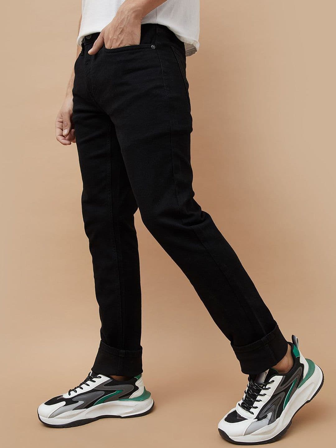 Forca Men Tapered Fit Mid-Rise Jeans thumbnail 3