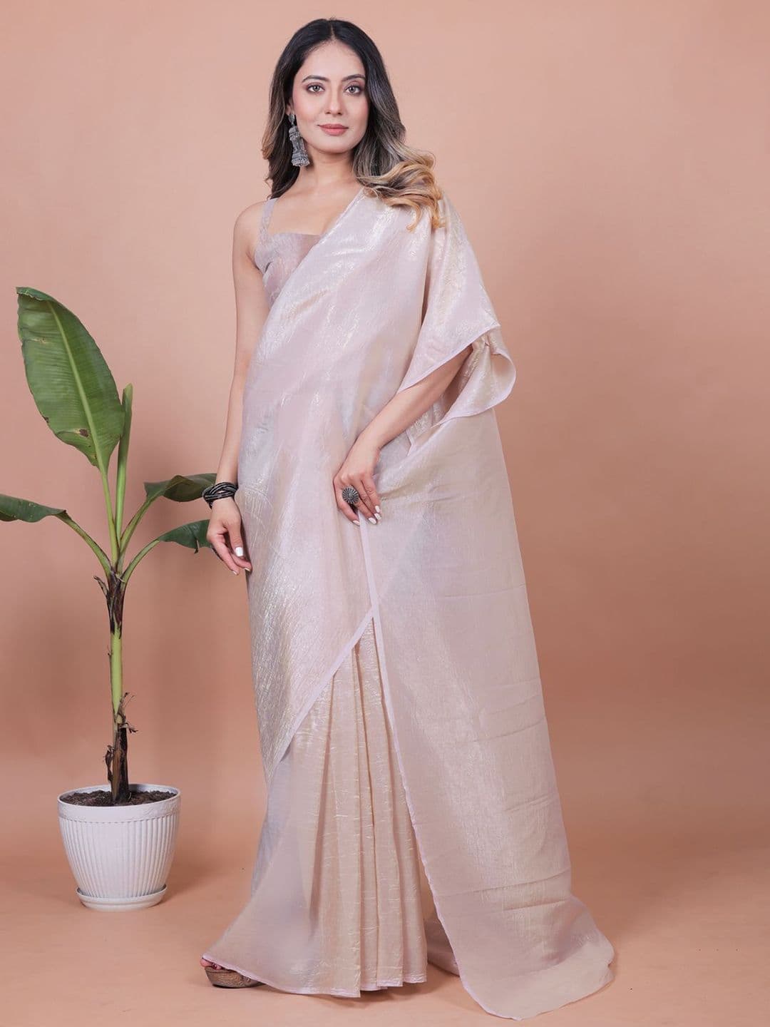 Anneca Women Solid Shimmer Tissue Saree thumbnail 2