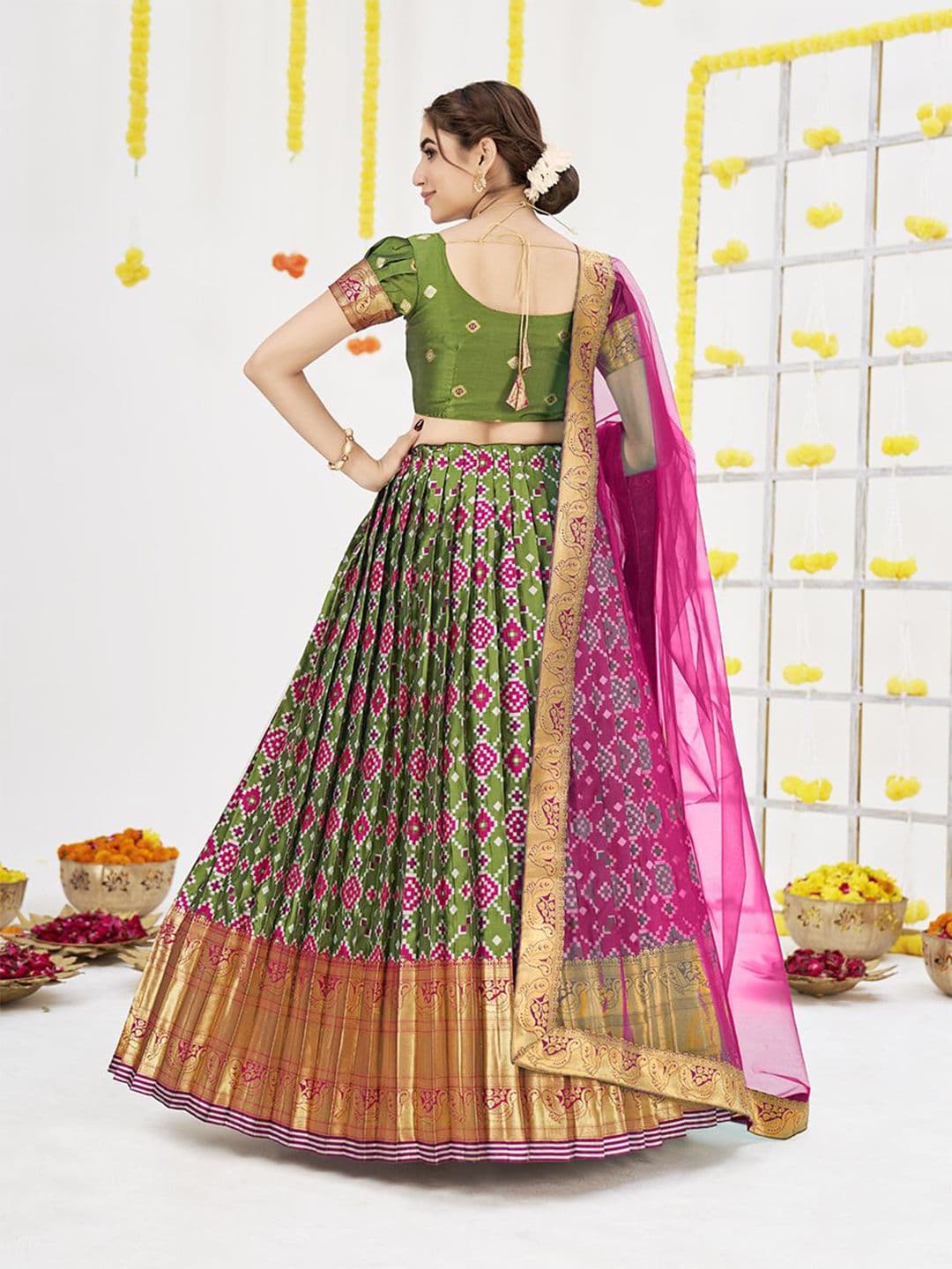 SHOPGARB Women Printed Semi-Stitched Lehenga & Unstitched Blouse With Dupatta thumbnail 4