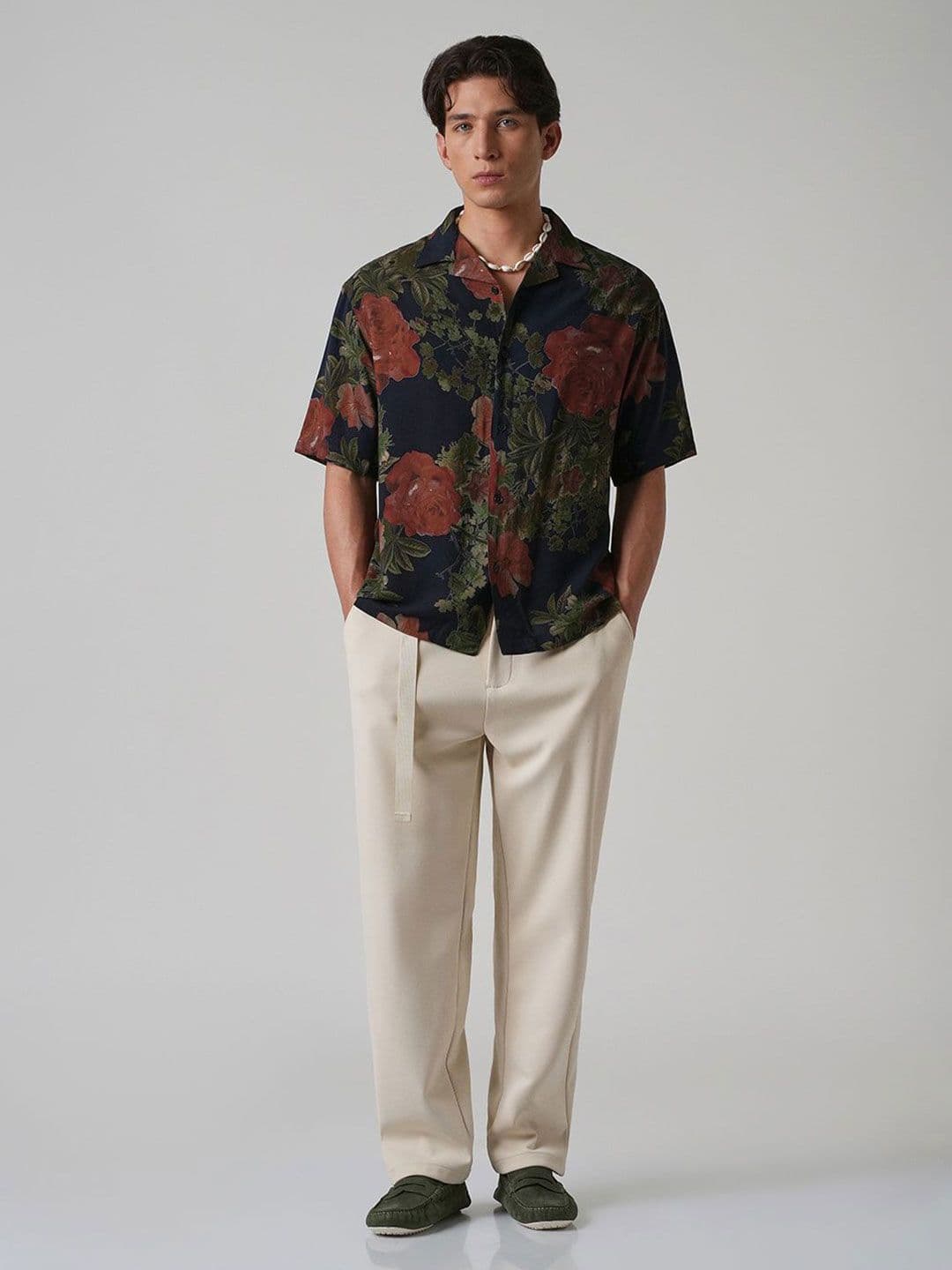 Banana Club Floral Printed Cuban Collar Feather Shirt thumbnail 3